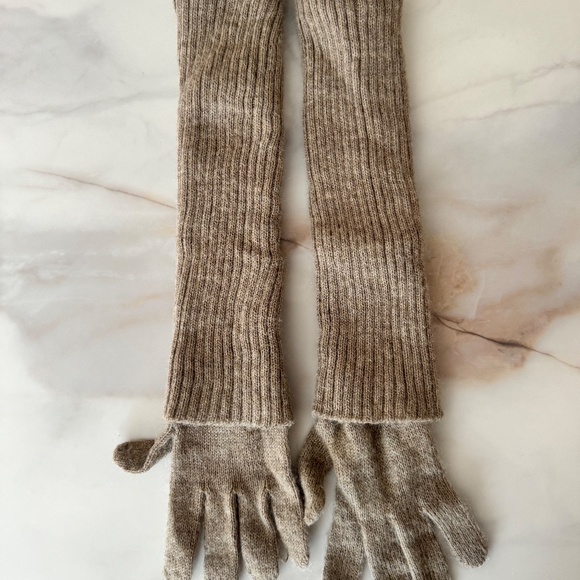 HOLT RENFREW Mohare/Wool Winter Gloves ONE SIZE - Picture 6 of 8